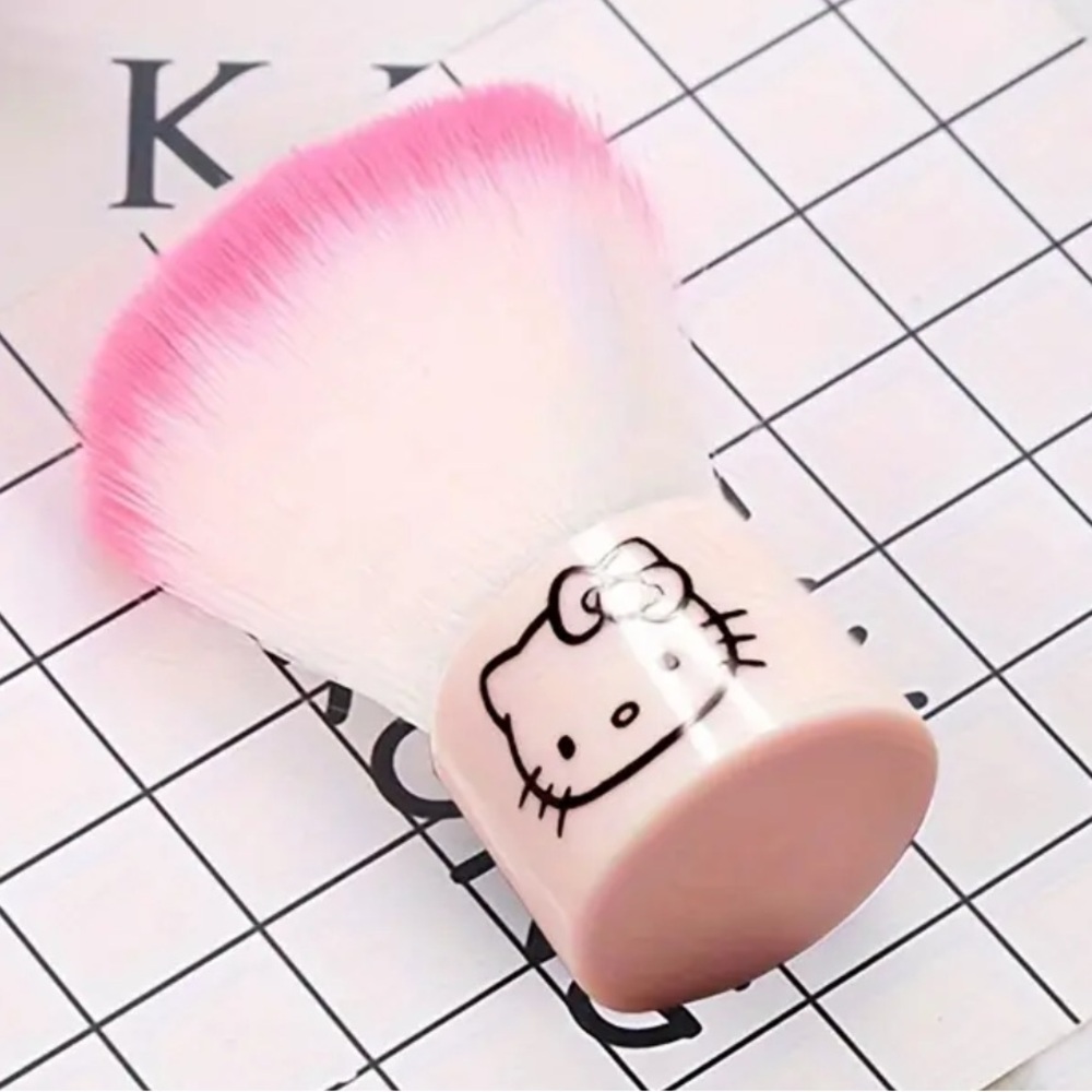 HELLO KITTY KABUKI BRUSH-NEW